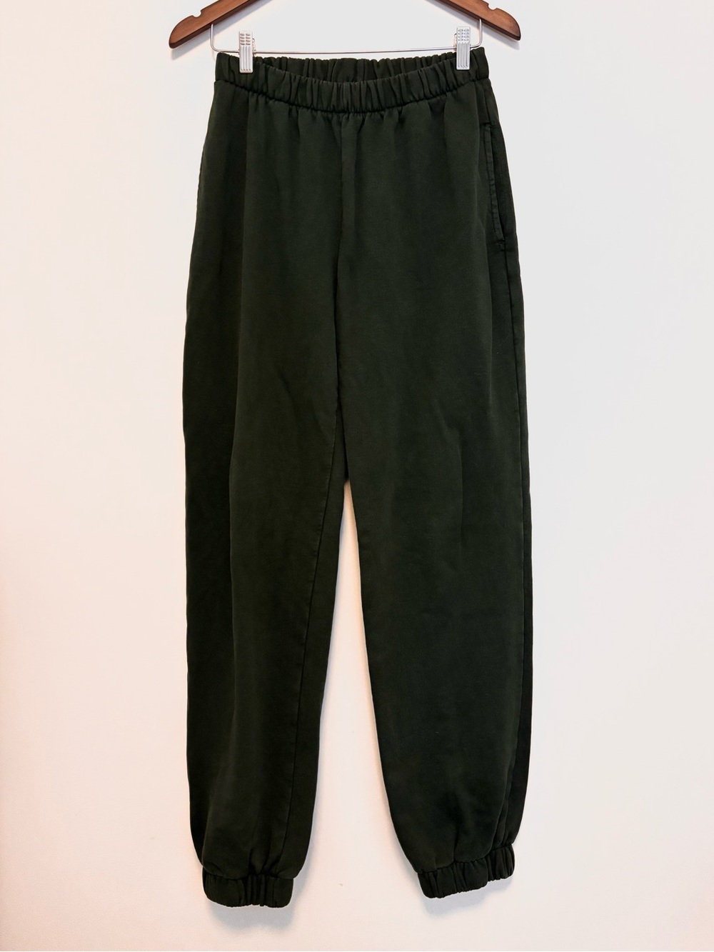 Brandy Melville Green Rosa Jogger Sweatpants - Picture 2 of 4
